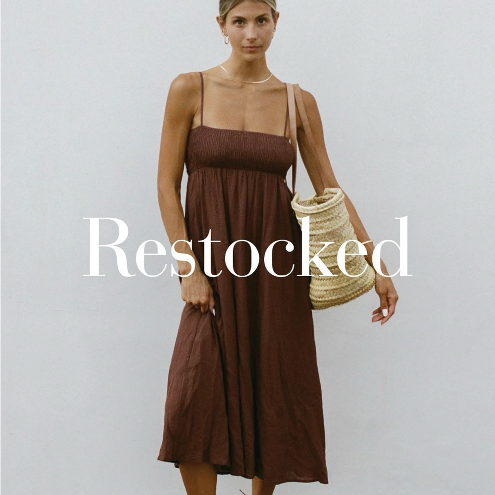 SOLAÍ smocked midi brown